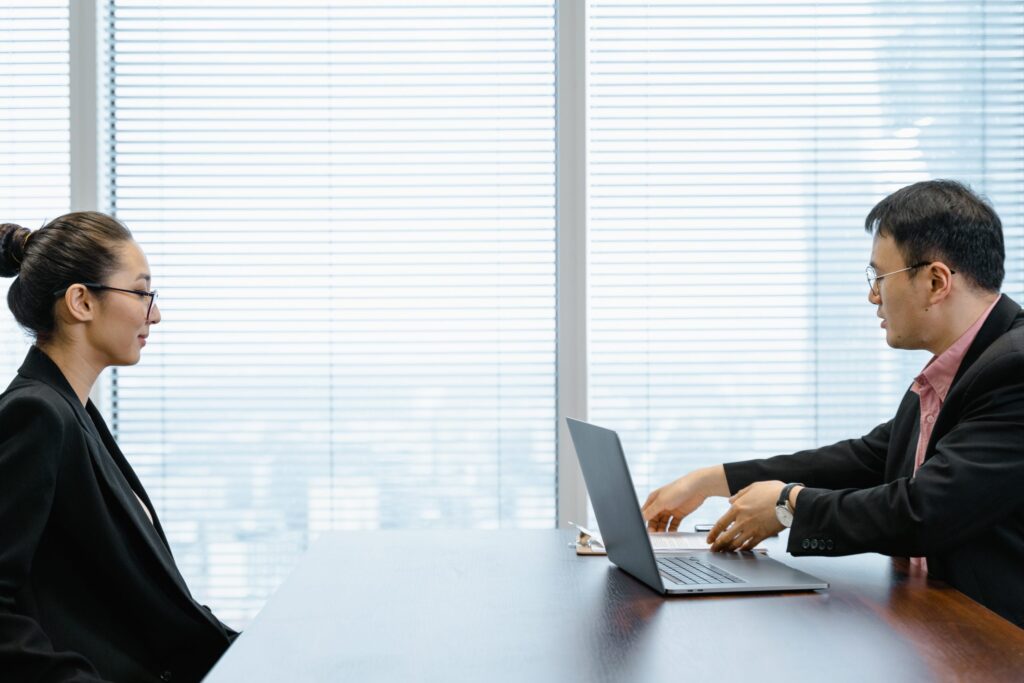 Increase workflow visibility with candidate statuses