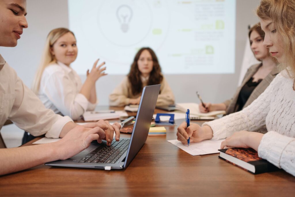 How to use employer branding and L&D to win the salary wars