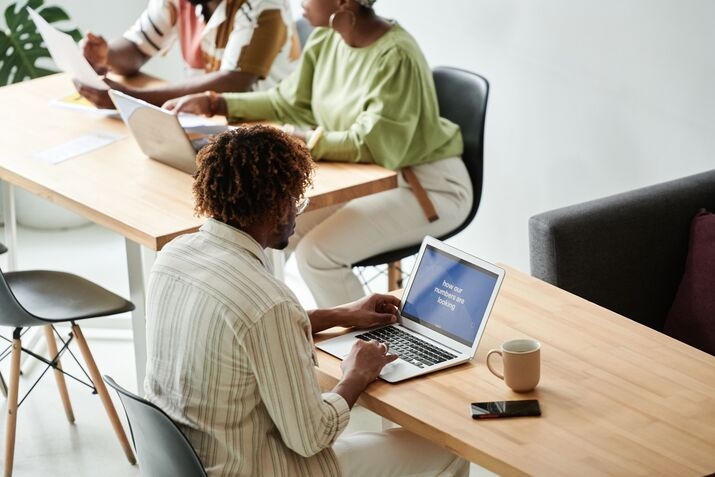 4 Ways to Maximise Employee Engagement with Your New LMS: Tips and Strategies